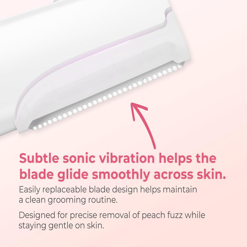 White Rechargeable Dermaplane Razor with 3 Replacement Blades X171601