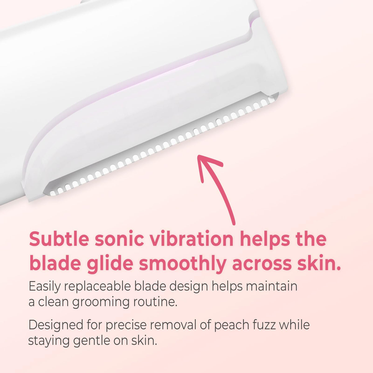 White Rechargeable Dermaplane Razor with 3 Replacement Blades X171601