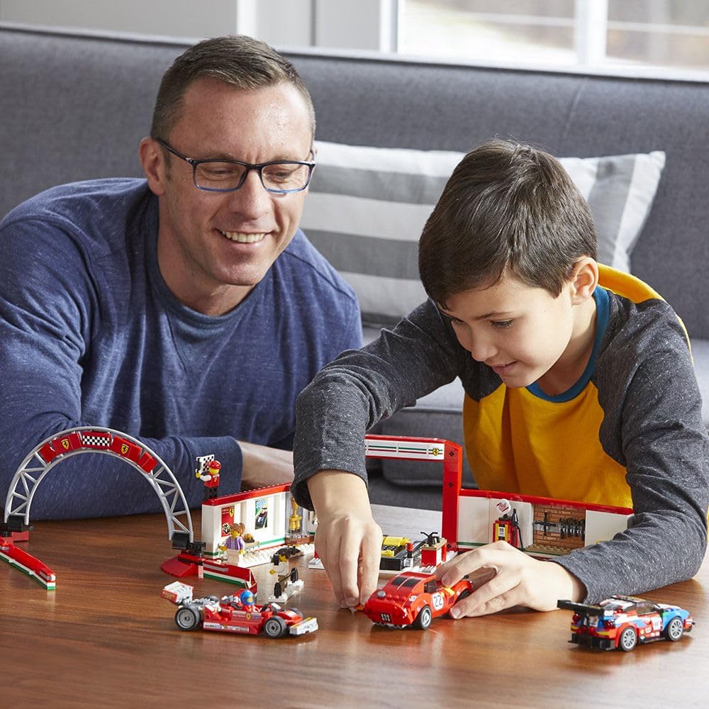Building Kit (841 Pieces) V32685